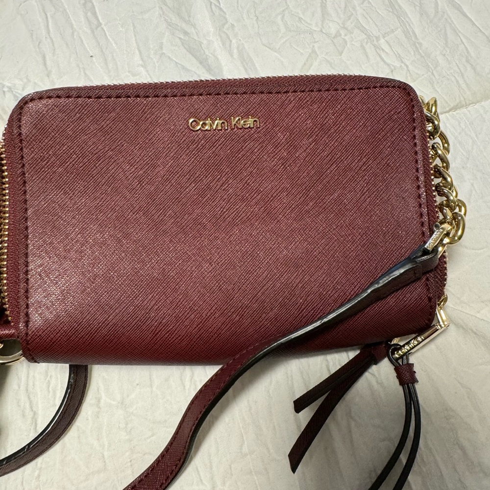 Calvin Klein cross body